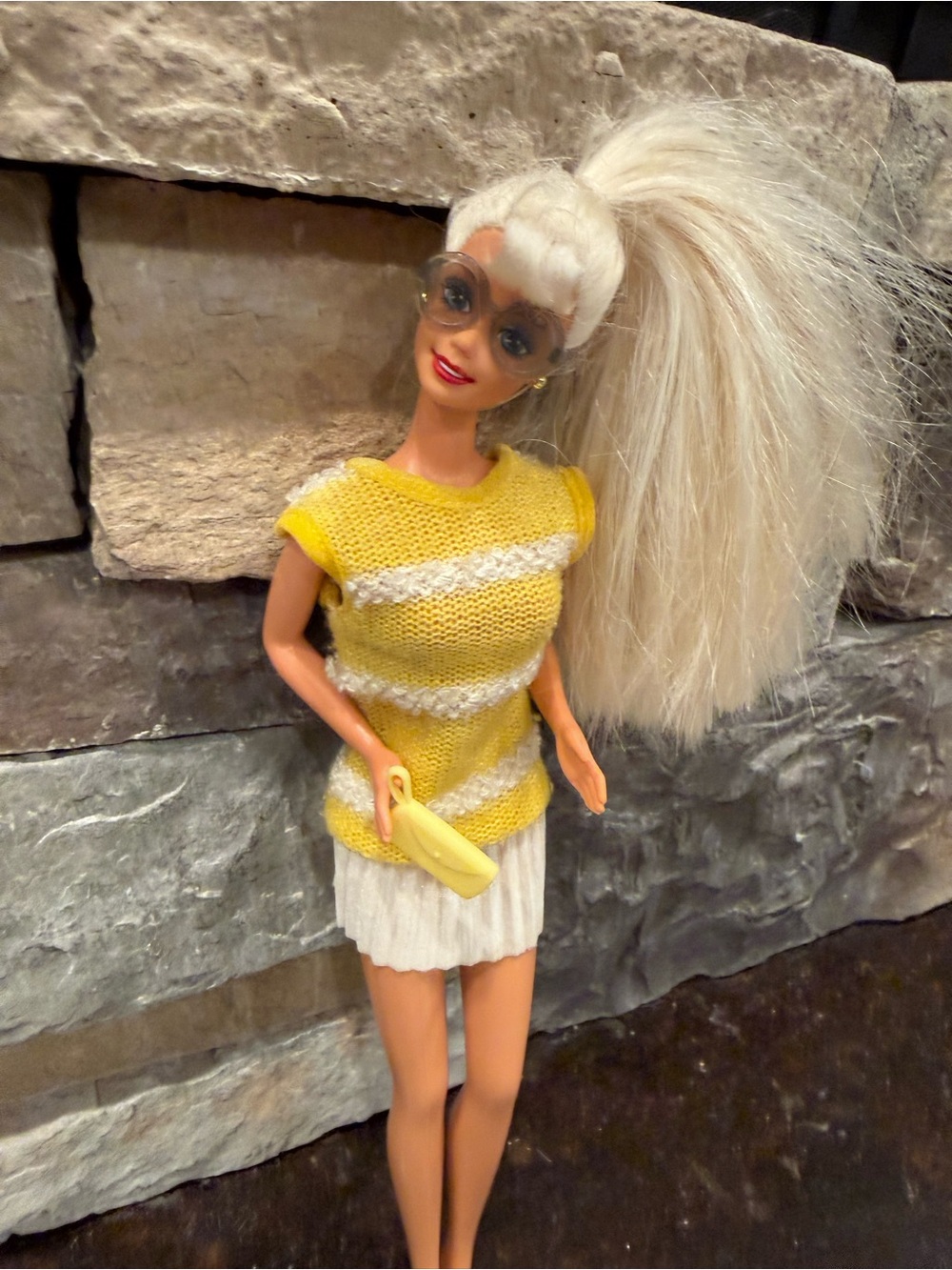 Barbie Vinatge yellow knit white strip pleated skirt vnick back dress and sungla